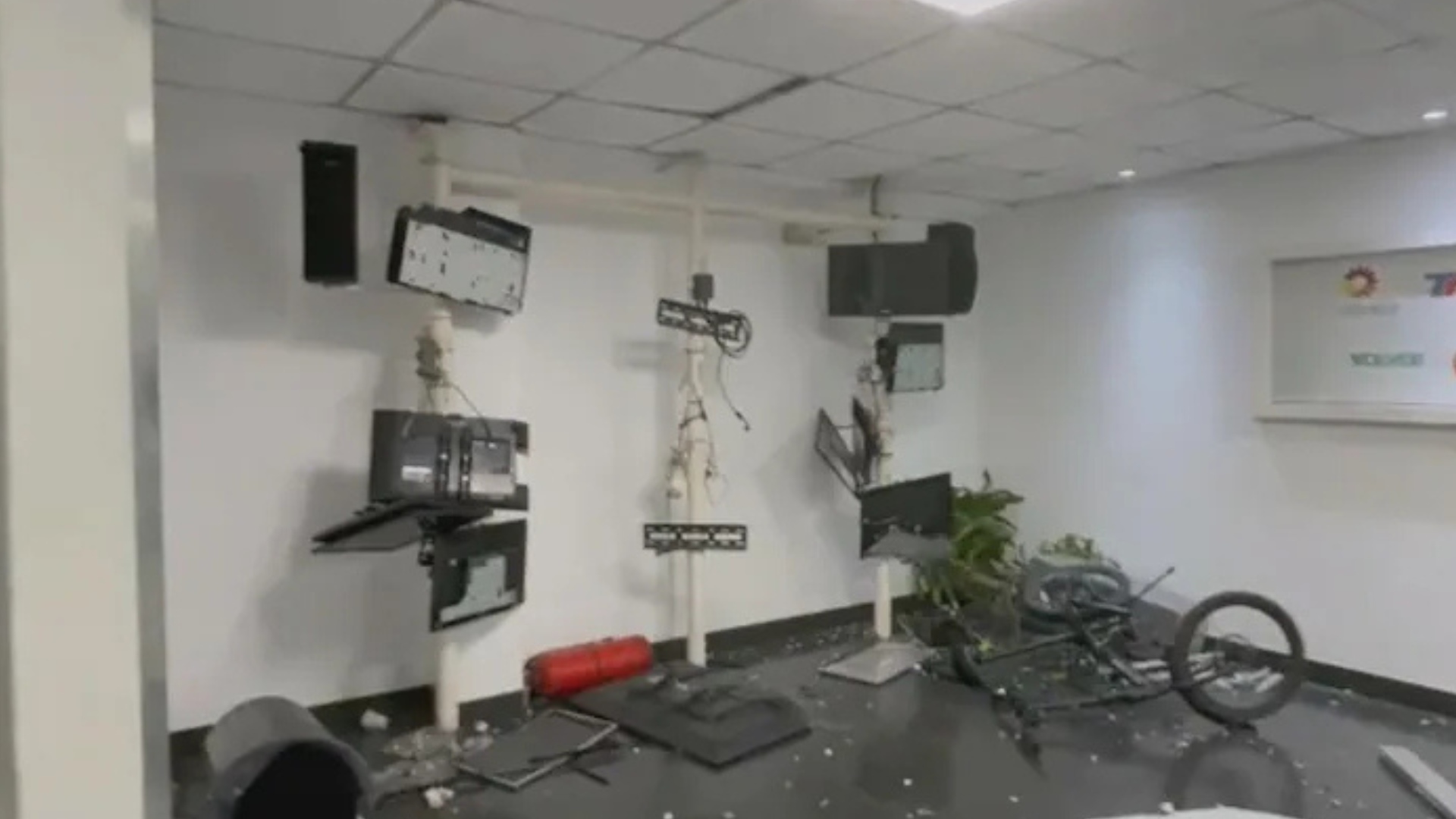 Diseño sin título_20250611_074110_0000