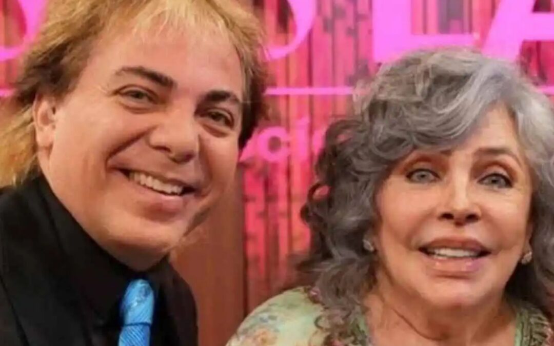 Cristian Castro en el ojo de la tormenta por la salud de su madre