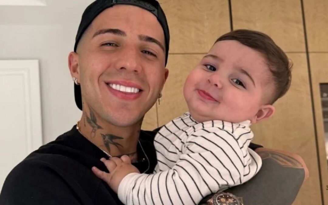 Enzo Fernández enterneció a las redes con un emotivo reencuentro con su hijo Benjamín