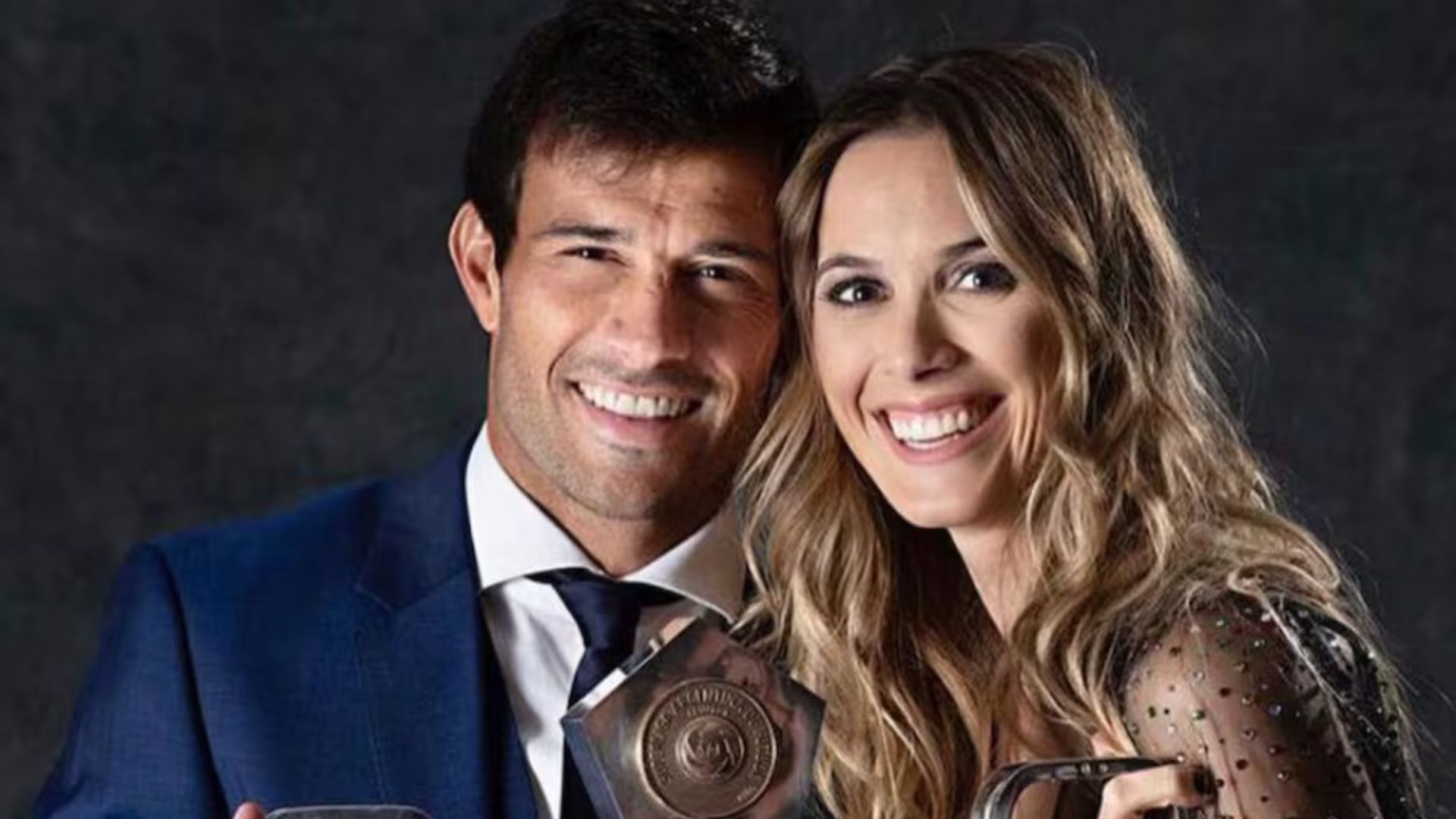 chisme_20251105_134408_0000