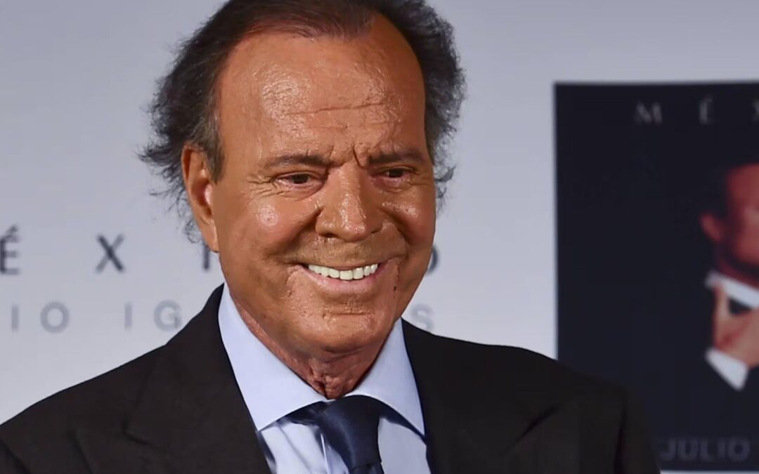 Denunciaron a Julio Iglesias por agresiones sexuales: los detalles