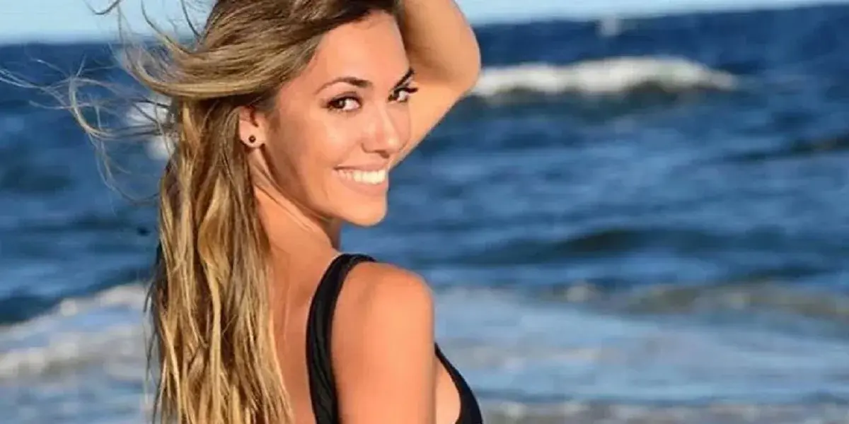 Floppy Tesouro de espaldas