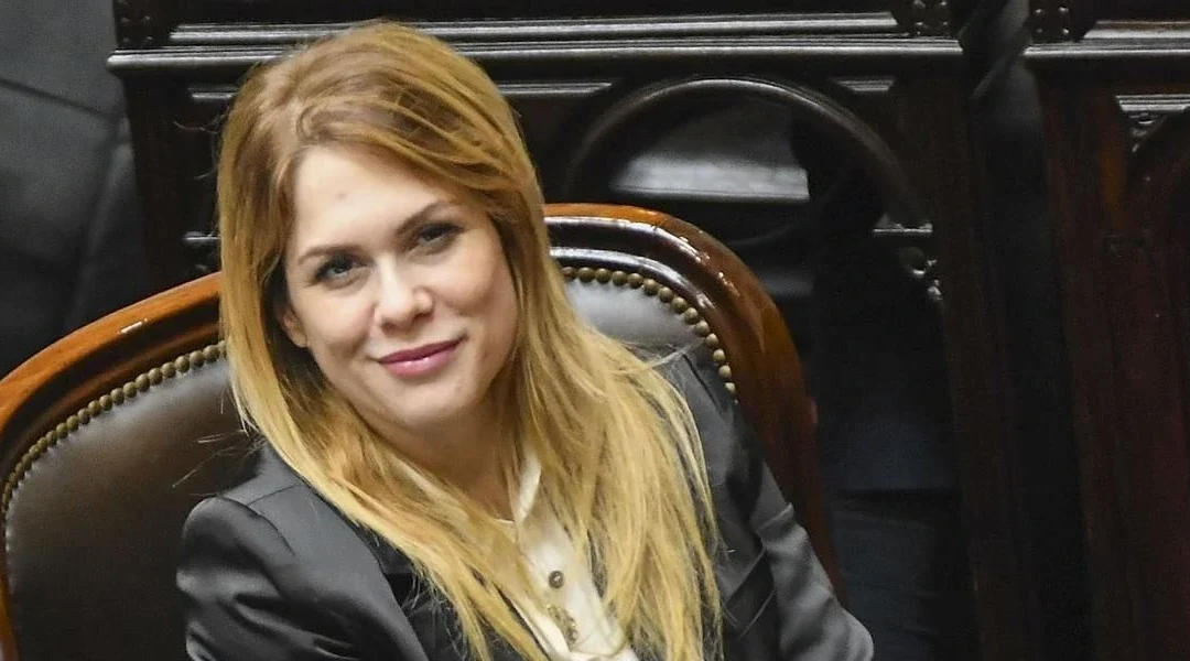 De la foto íntima a una acusación letal: el escandaloso tuit de Lilia Lemoine que paralizó las redes