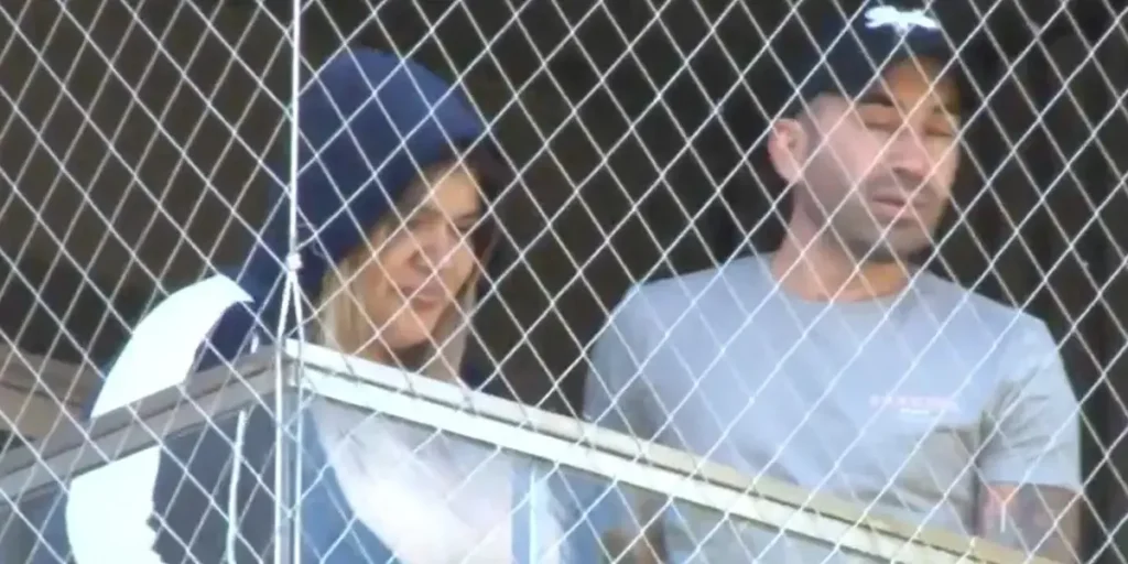 Morena Rial en el balcón