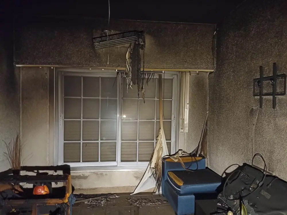 La casa de la Tota Santillán quemada