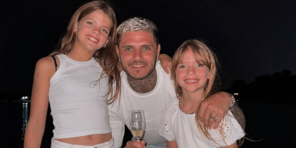 Icardi con sus hijas