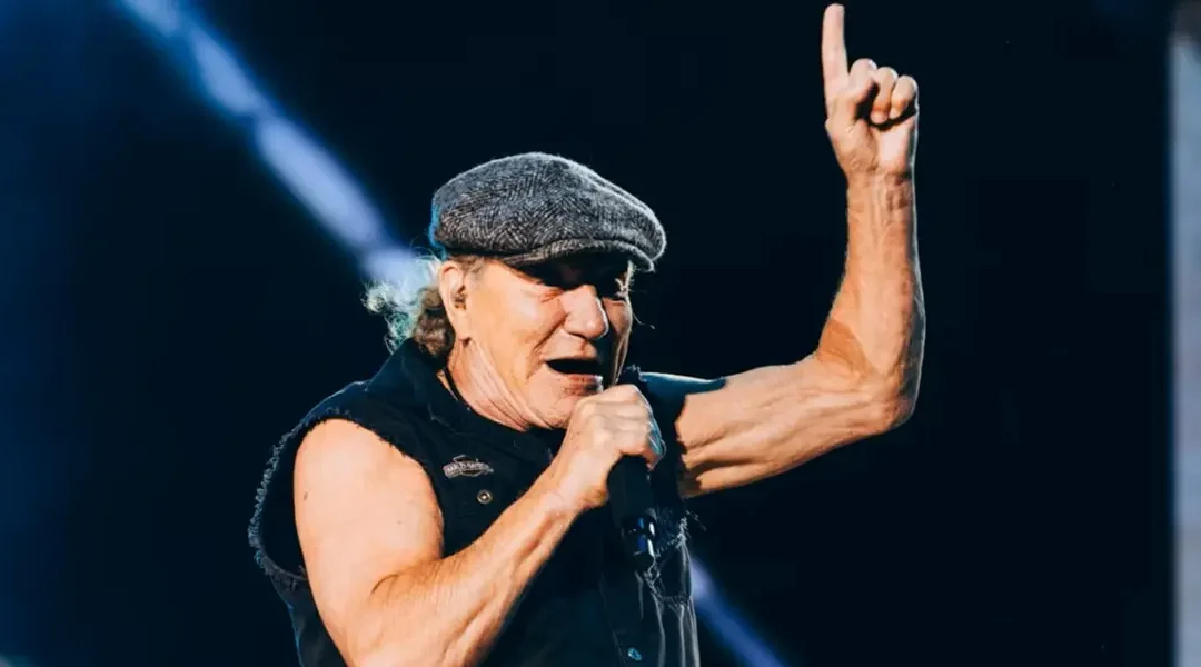 Por qué Brian Johnson nunca se saca la boina: la terrible historia que nadie te contó de AC/DC