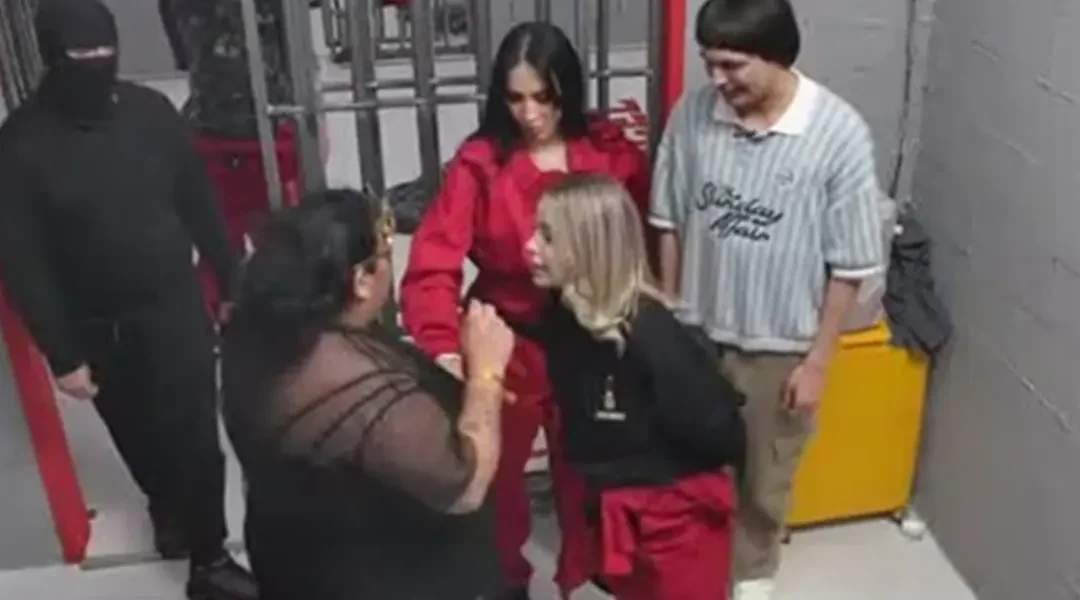 Se descompensó Coty Romero en la cárcel del reality español y la atendieron de urgencia