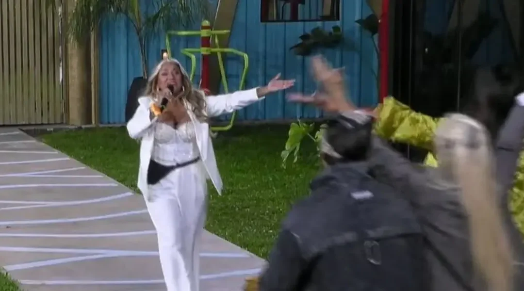 Cumbia en vivo, baile y gritos: así entró Gladys La Bomba Tucumana a Gran Hermano