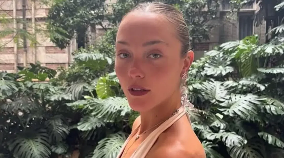 Sofía Solá, la hija de Maru Botana, anunció que se va del país: qué le pasó