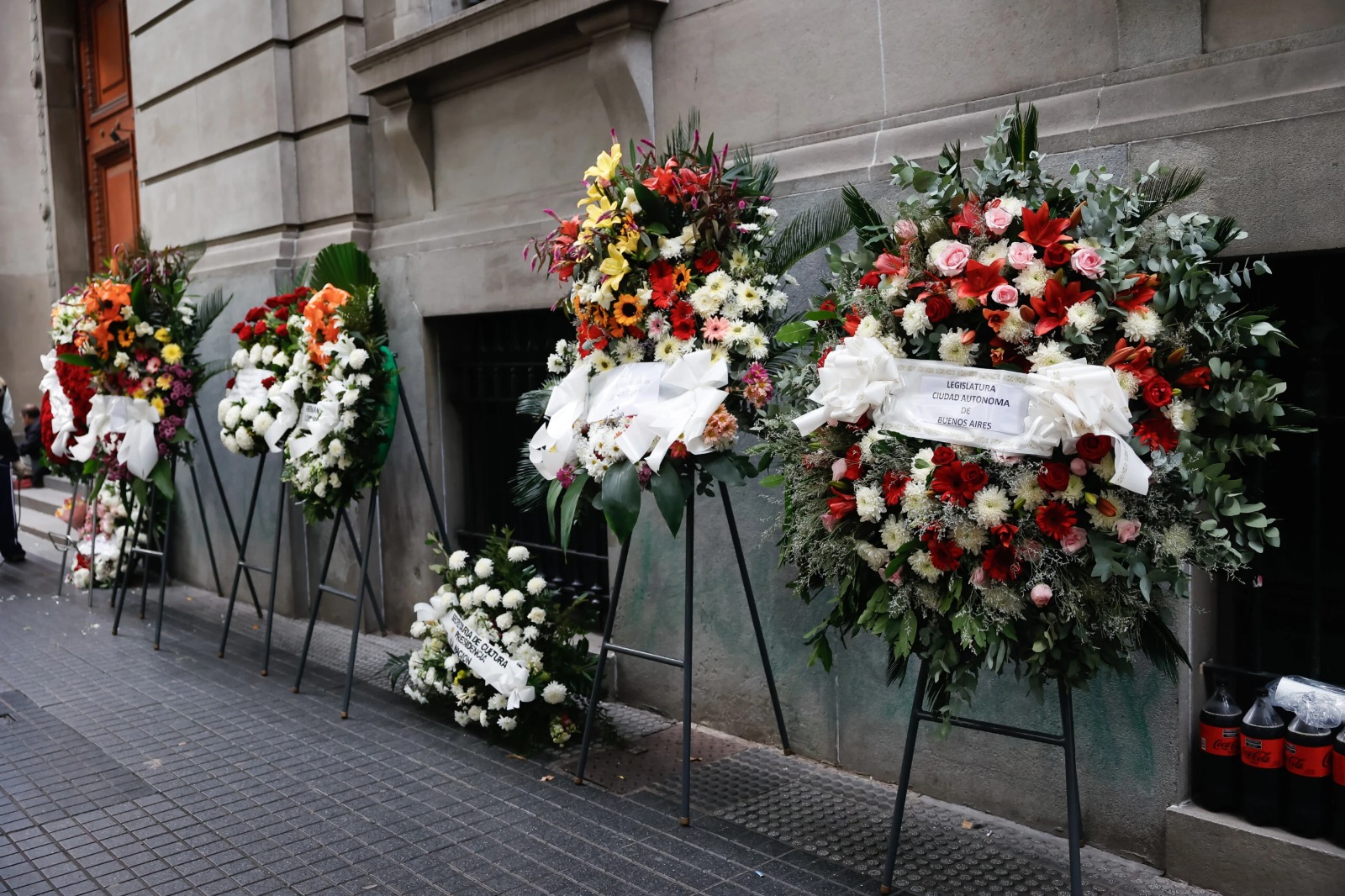 El velatorio del actor se convirtió en un punto de encuentro para colegas, políticos y referentes de la cultura 