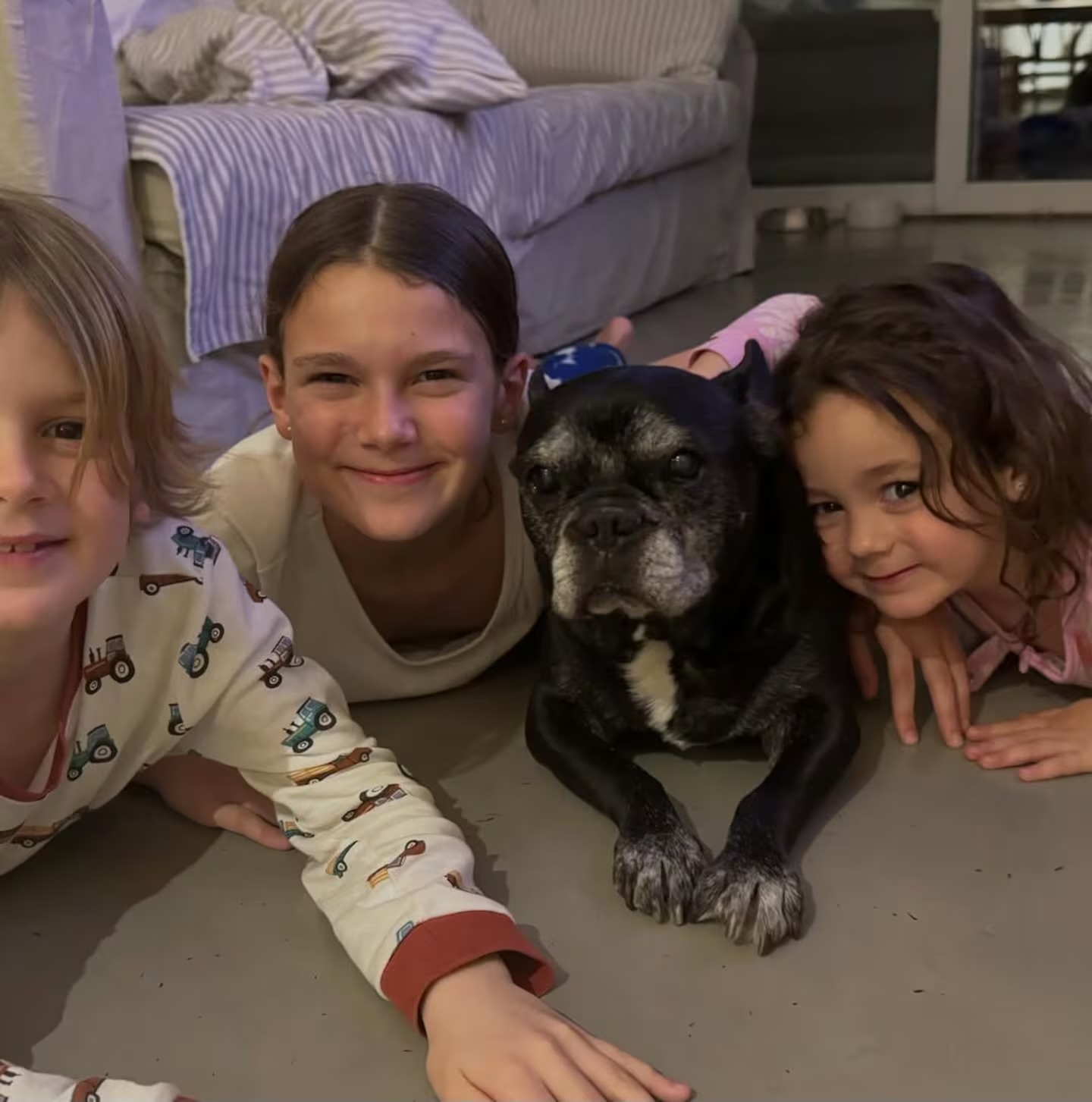 Paula Chaves y Pedro Alfonso se casaron, formaron una familia con tres hijos y, en cada etapa de su historia, Moro estuvo siempre presente.