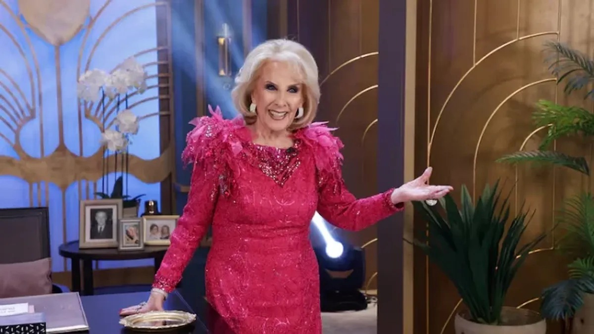 Mirtha Legrand no volverá a su programa hasta que los médicos la autoricen 