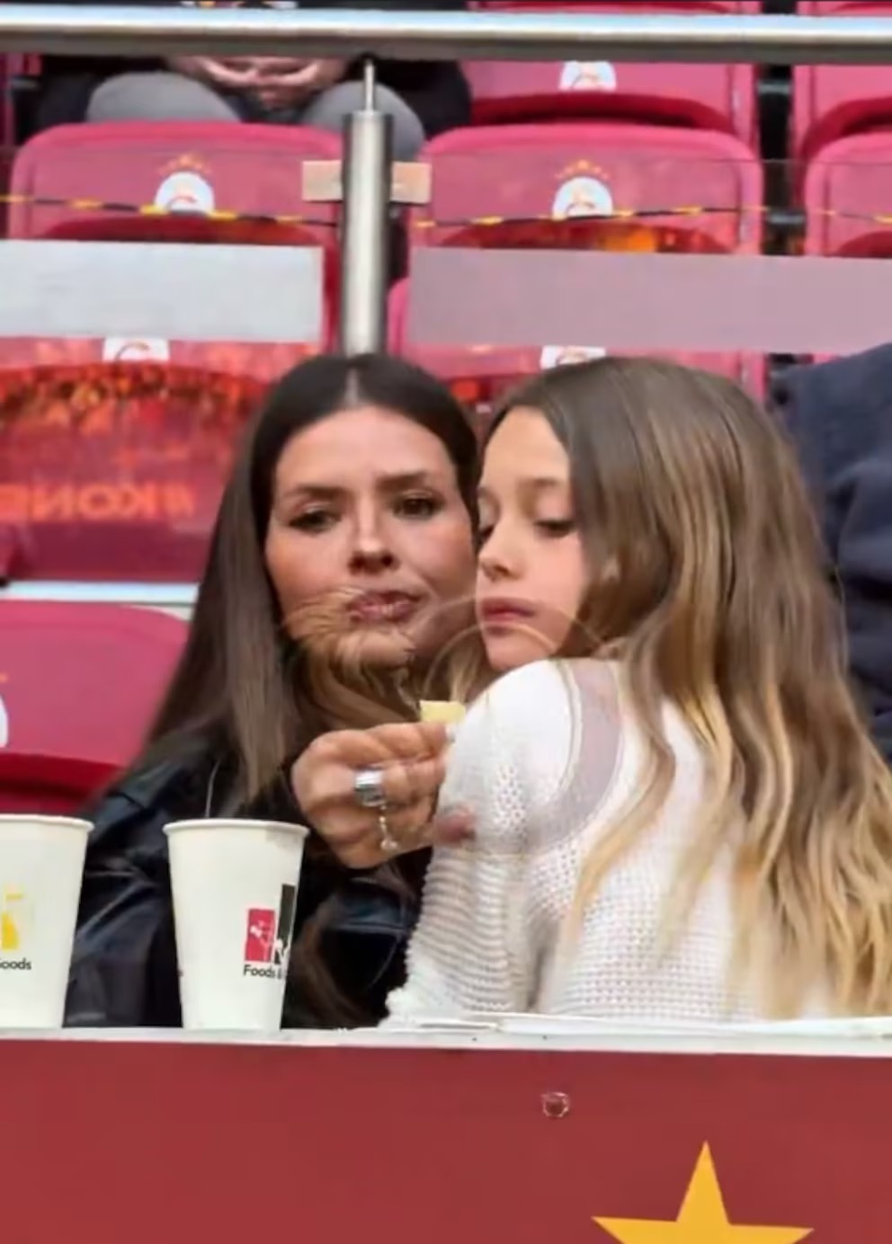 China Suárez en Turquía