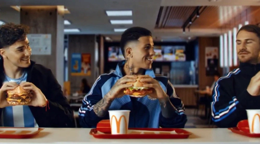 Se destapó la “mentira” de la nueva publicidad de Alexis Mac Allister, Enzo Fernández y Julián Álvarez