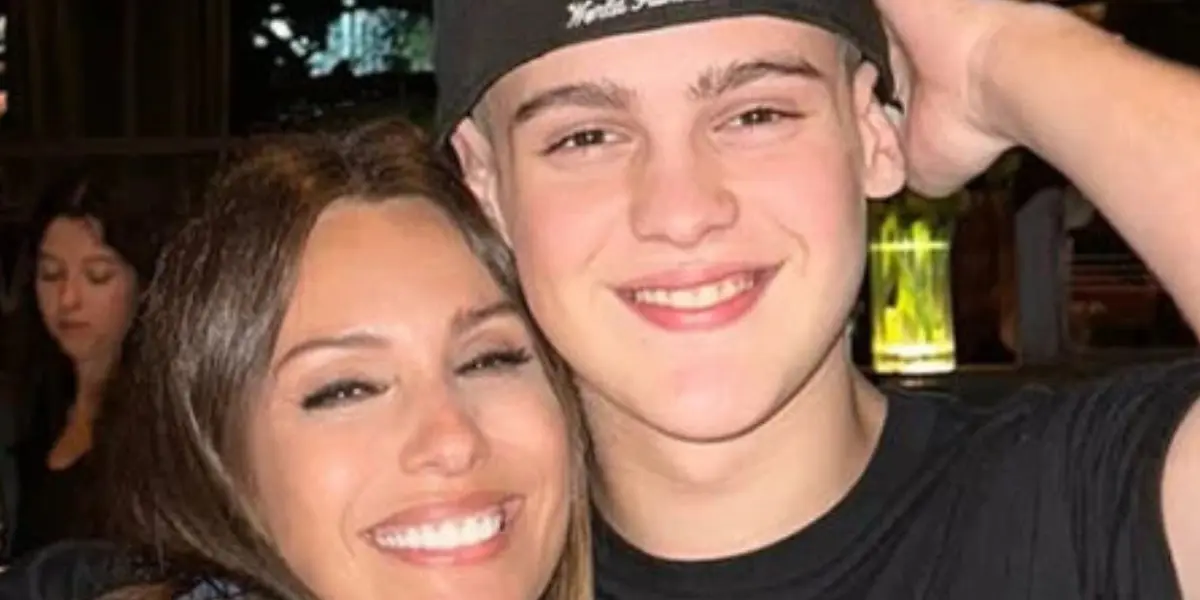 El golpe emocional que recibió Pampita al ver a Bautista Vicuña en su primera pelea de boxeo Pampita y Bautista Vicuña