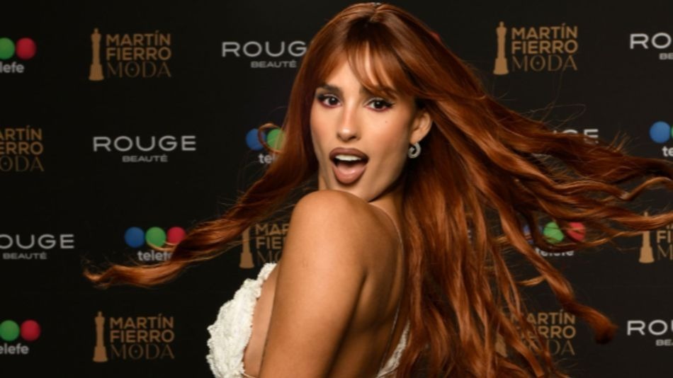 Juli Poggio en los Martín Fierro de la Moda