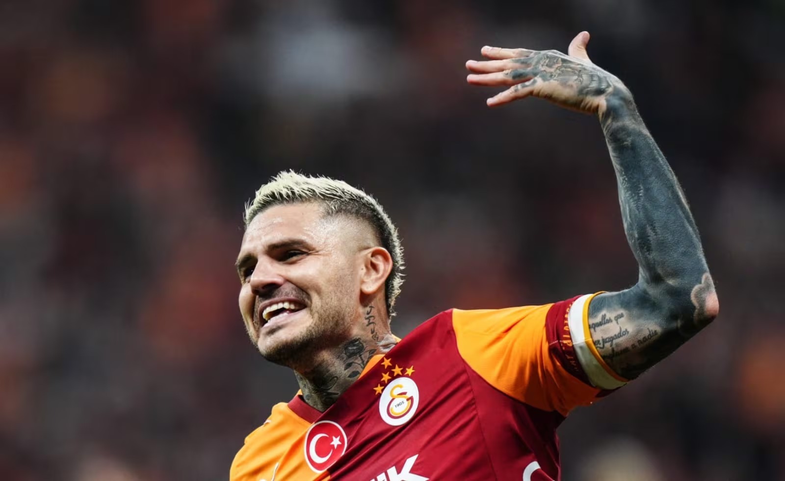Mauro Icardi espera definir su futuro en los últimos días