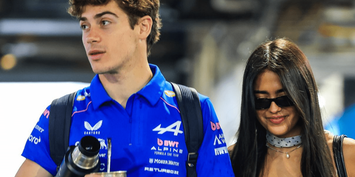 Maia Reficco con Franco Colapinto en la Fórmula 1