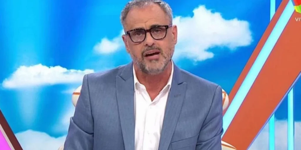 Engancharon a Jorge Rial con su misteriosa nueva novia y se filtró una foto bien intrusa