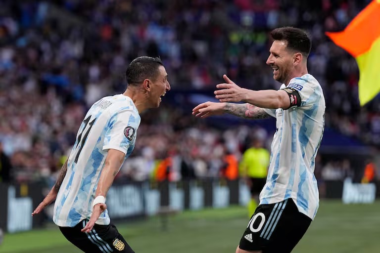 Di María y Lionel Messi