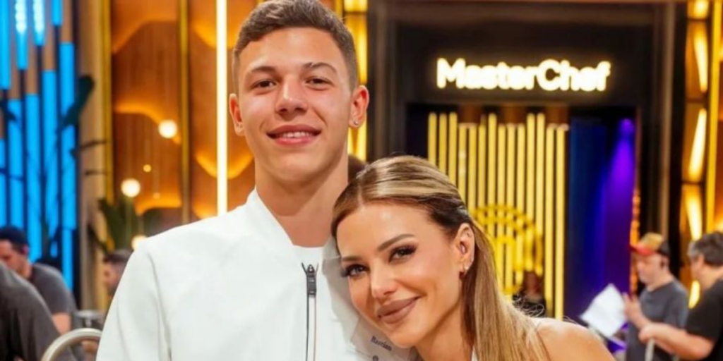 Evangelina Anderson presumió el logro de su hijo