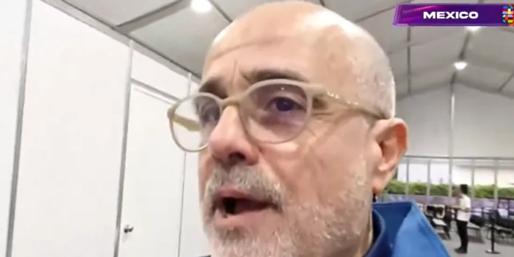 Echaron a Daniel Arcucci en vivo mientras estaba en el centro de prensa del Mundial 2026