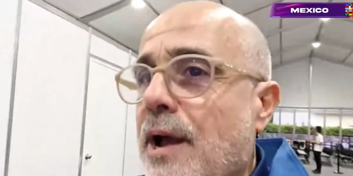 Echaron a Daniel Arcucci en vivo mientras estaba en el centro de prensa del Mundial 2026