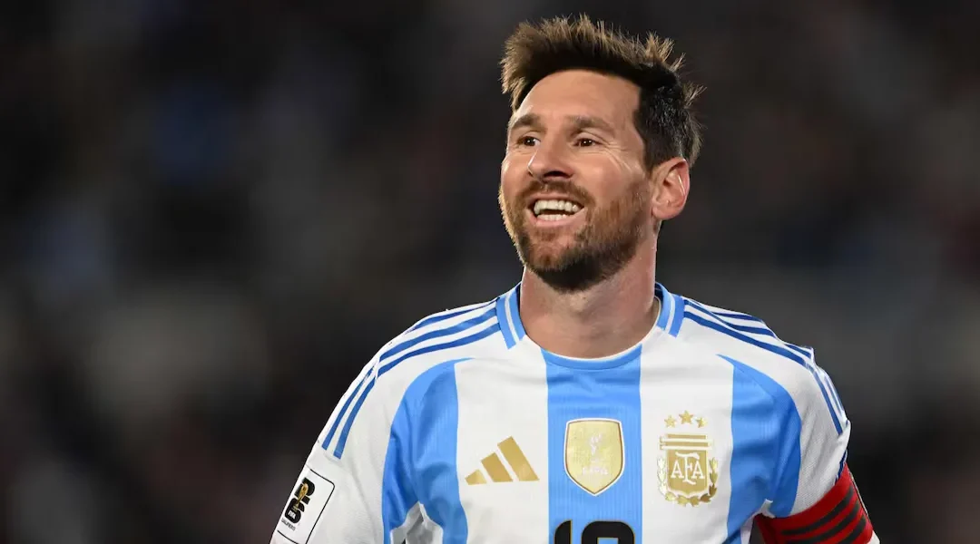 Qué tatuaje tiene Lionel Messi en la espalda: la mujer que no es Antonela Roccuzzo