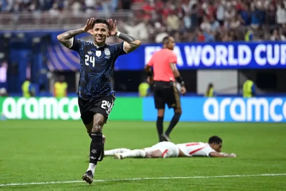 La Selección Argentina pasó a la final tras vencer a Inglaterra 