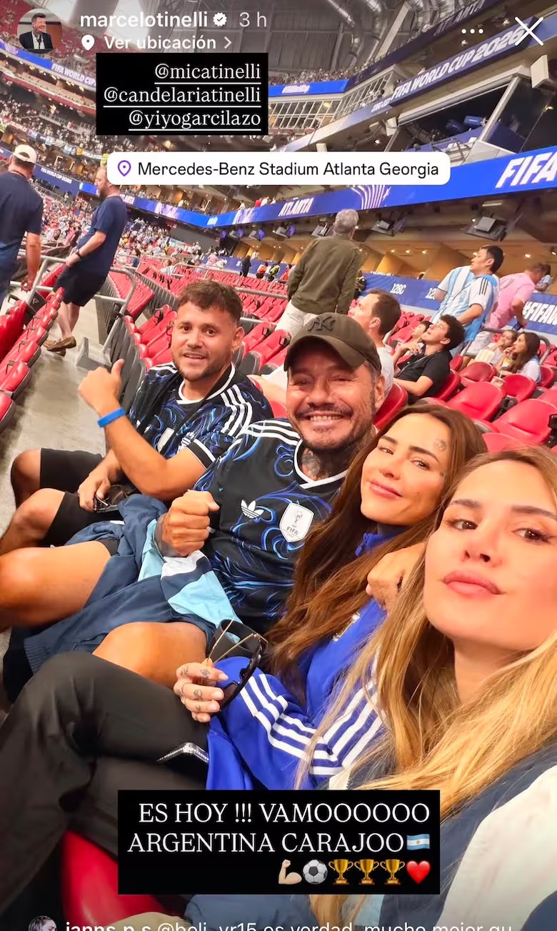 Tinelli con sus hijos alentando a la Selección 