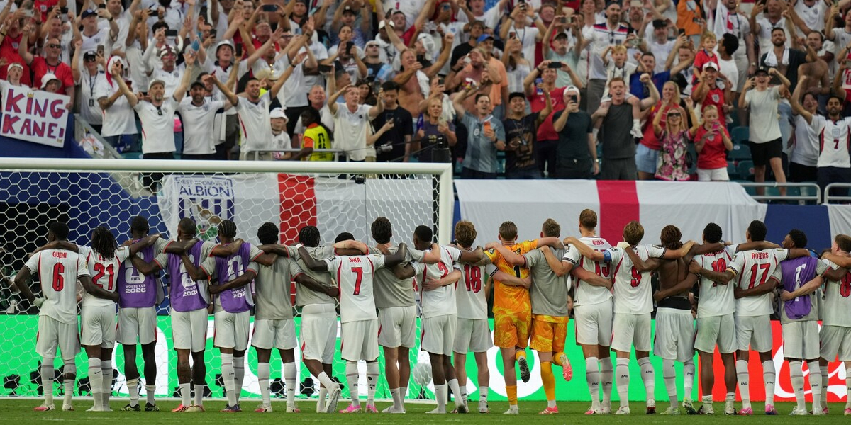 La estremecedora coincidencia sobre la canción de Inglaterra que anticiparía la suerte de la Selección Argentina en el Mundial Wonderwall y la conexión con Argentina