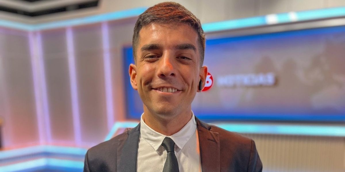 Un periodista de Canal 26 rompió el protocolo en vivo y enloqueció con el gol de Julián Álvarez