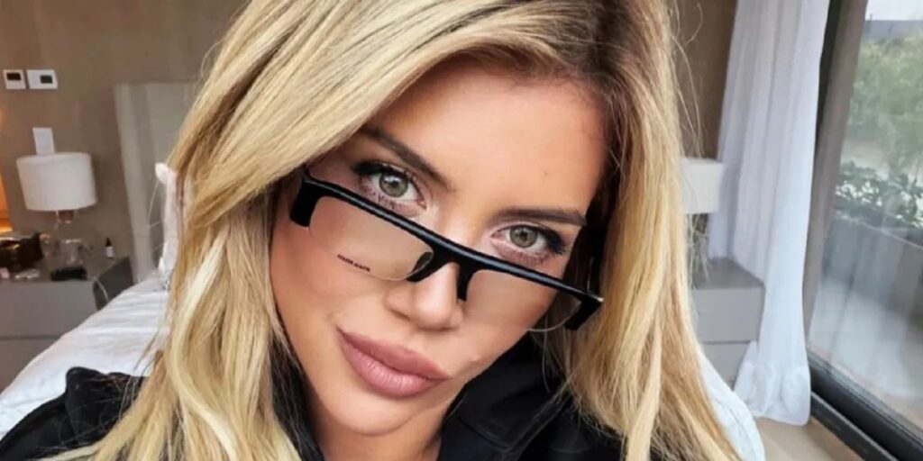 Escracharon a Wanda Nara acompañada por alguien que no quería mostrar en Europa