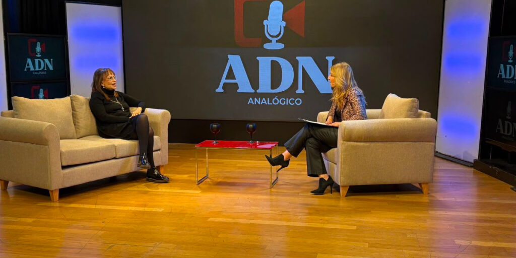 Lía Salgado y Karina Iavícoli en ADN Analógico