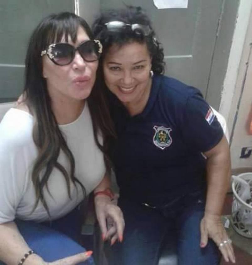 Las reclusas y el personal policial enloqueció con Moria Casán cuando estuvo presa 