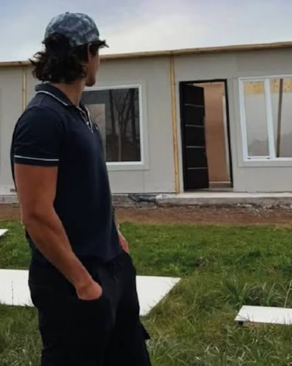 Marcos Ginocchio presentó la flamante casa que ganó hace cuatro años en Gran Hermano: "Para disfrutar con mates"