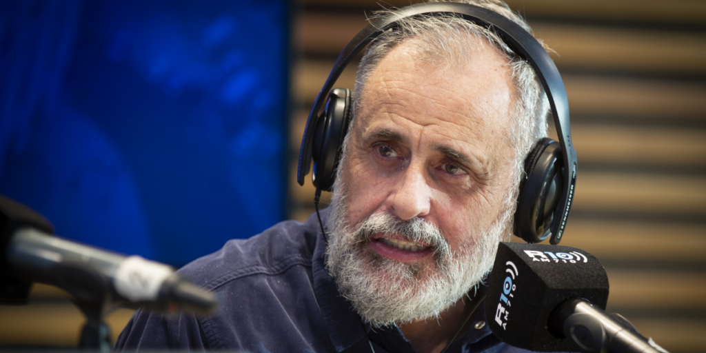 Jorge Rial se burló de Mauro Icardi por meterse con la paternidad de Vicuña