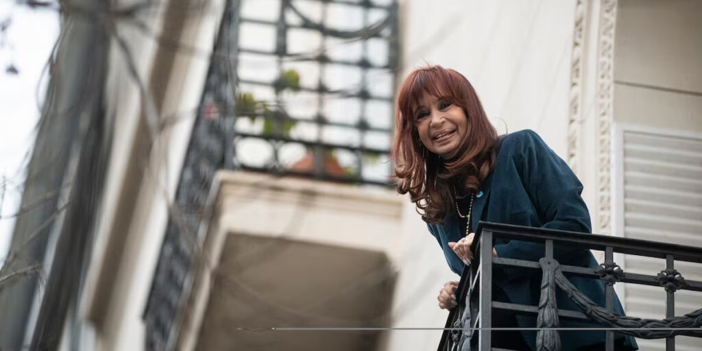 CFK en el balcón