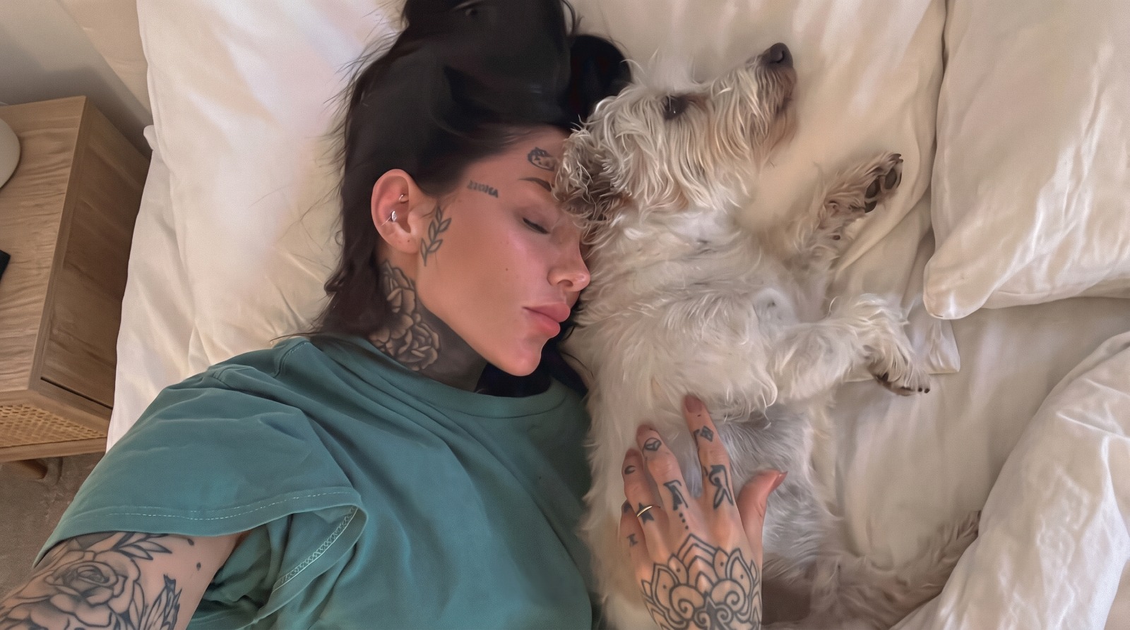 Cande Tinelli atraviesa un duro momento por su perra Linda