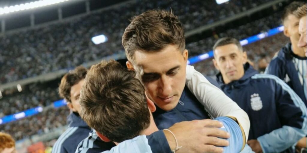 La chicana que Lionel Messi le dejó a Juan Musso en su camiseta tras su despedida