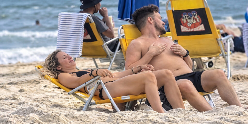 Julieta Prandi en la playa