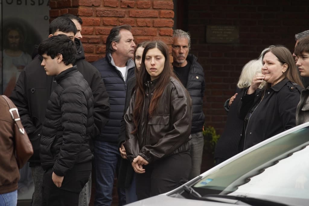 El último adiós a Fernando Confessore: el desconsuelo de su familia y el acompañamiento de sus compañeros de TN