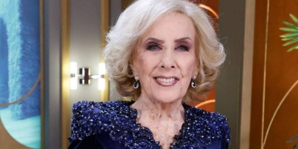 Se le sumó otro delicado problema a Mirtha Legrand mientras se recupera en su casa